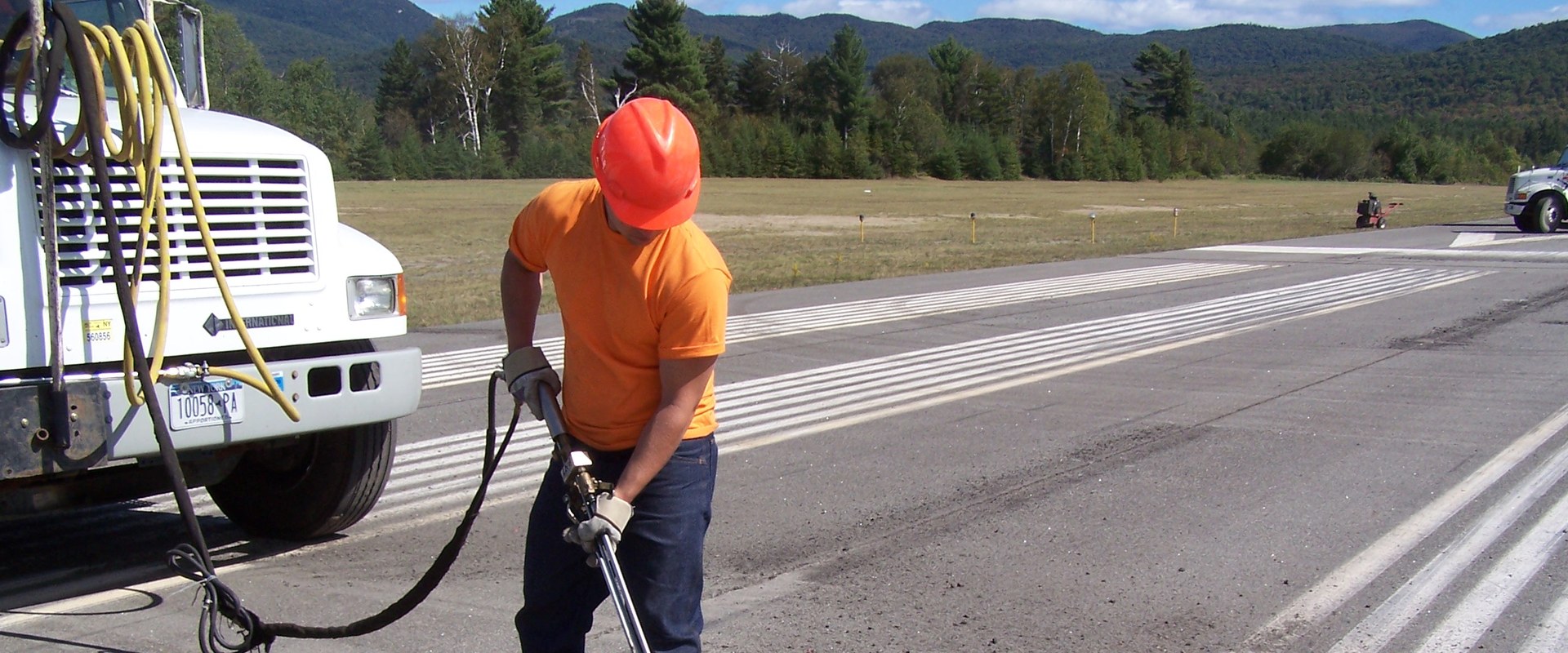 Crack Sealing and Filling: Maximizing Pavement Performance